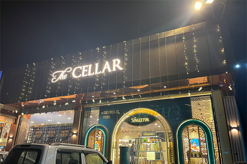 ACP sign board with acrylic letters for retail shopfront in Delhi NCR